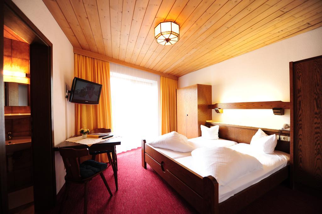 Hotel Garni Lamm Nauders Chambre photo